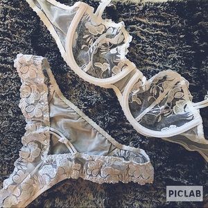 AUBADE Paris Lace Bra & Thong Panty Set